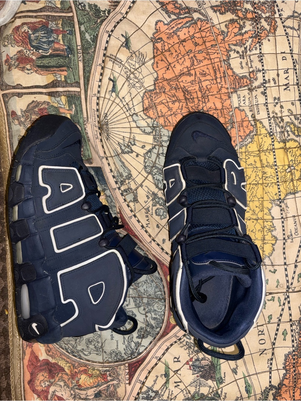 Nike Navy and White AIR Bubble Sneakers